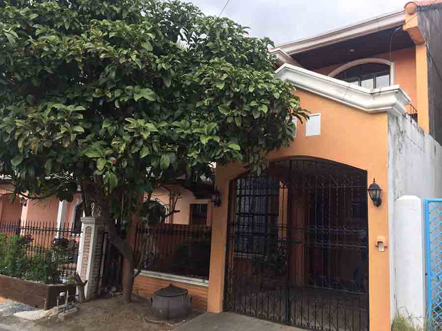 2BR House for Rent in Pilar Village, Las Pinas