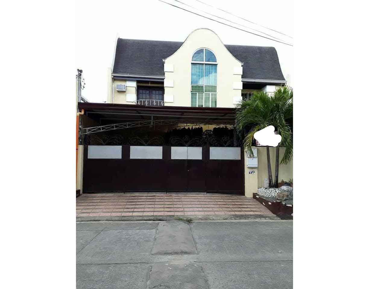 5BR House and Lot for Sale in Greenwoods Executive Village, Pasig
