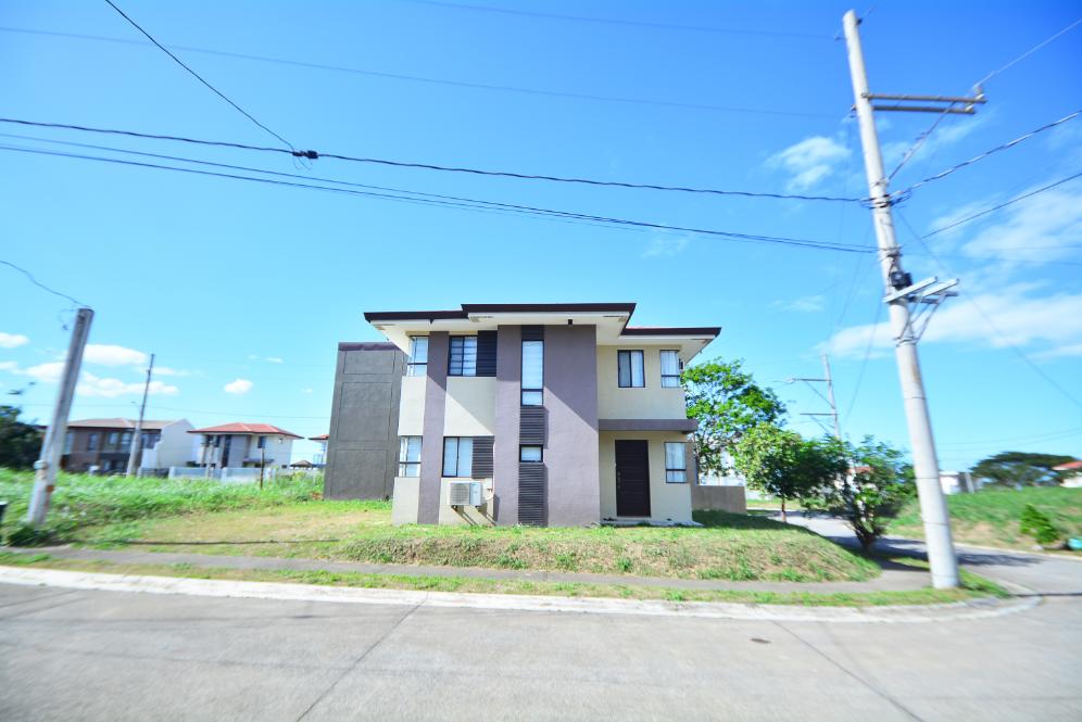 3BR House and Lot for Lease in Avida Woodhill Settings Nuvali