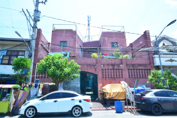 Residential Building for Sale in Brgy Carmona Makati