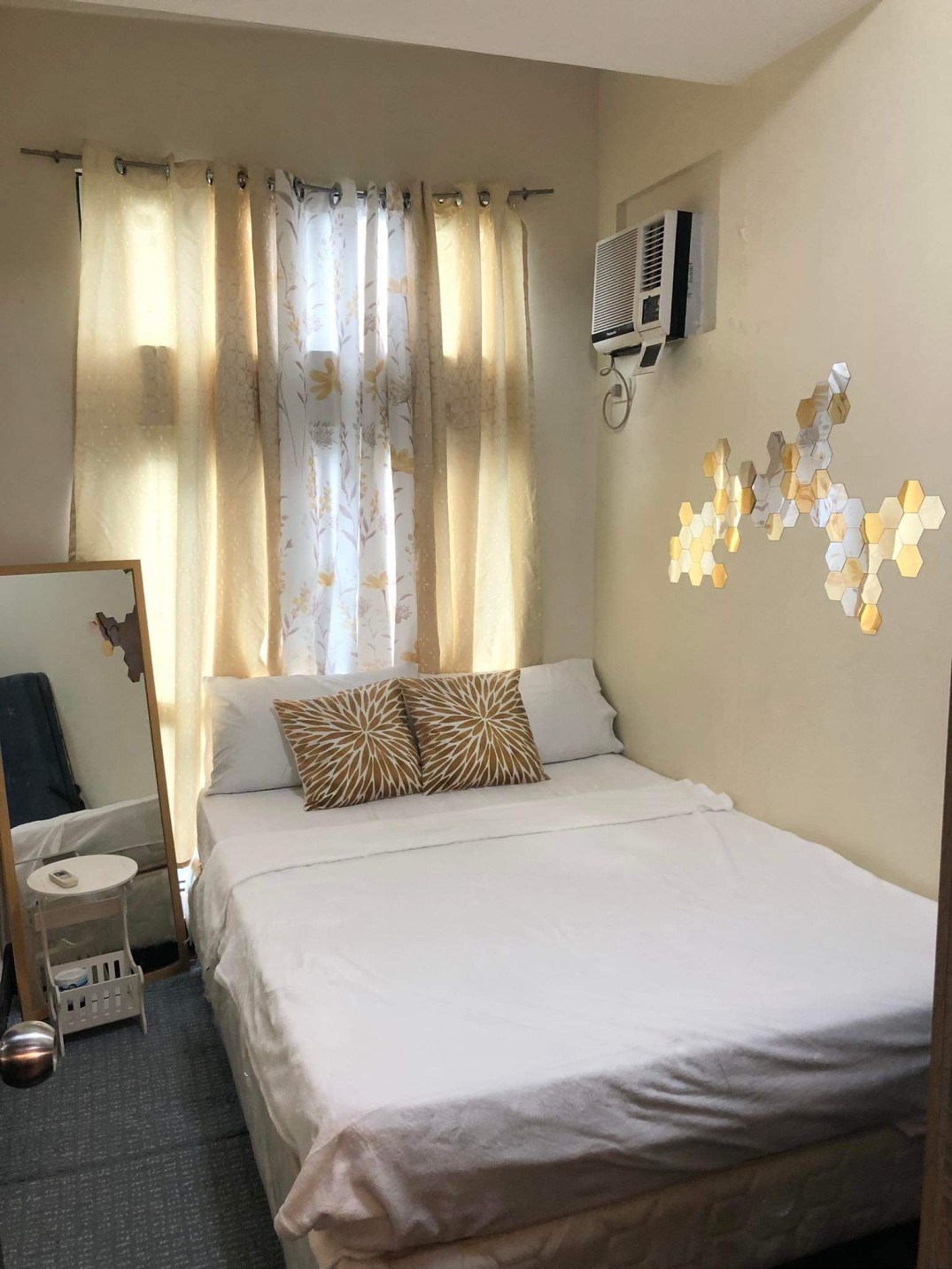 Unit for Sale in San Lorenzo Place, San Lorenzo, Makati City