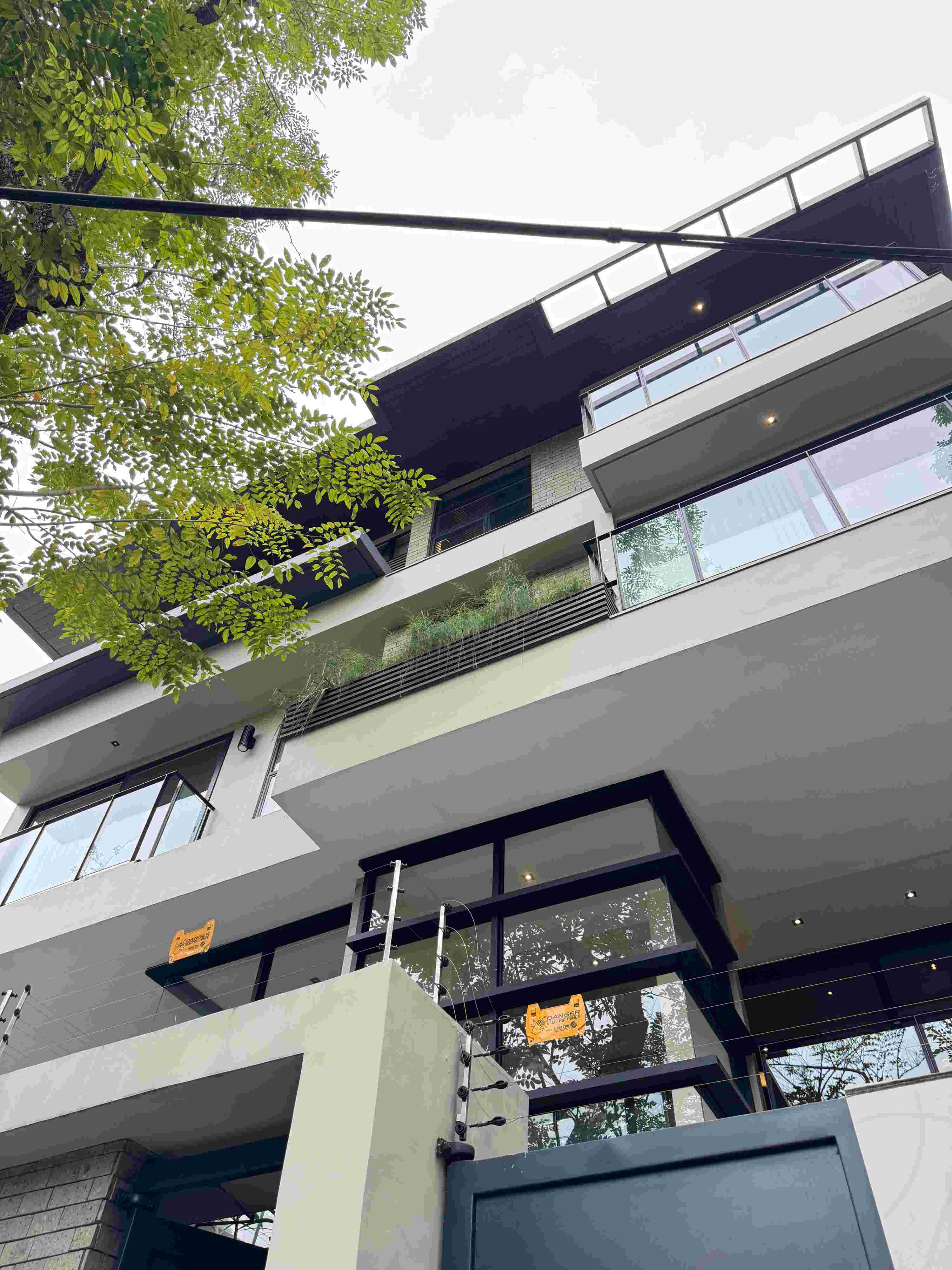 Townhouse for sale in Bagong Bayan, Quezon City