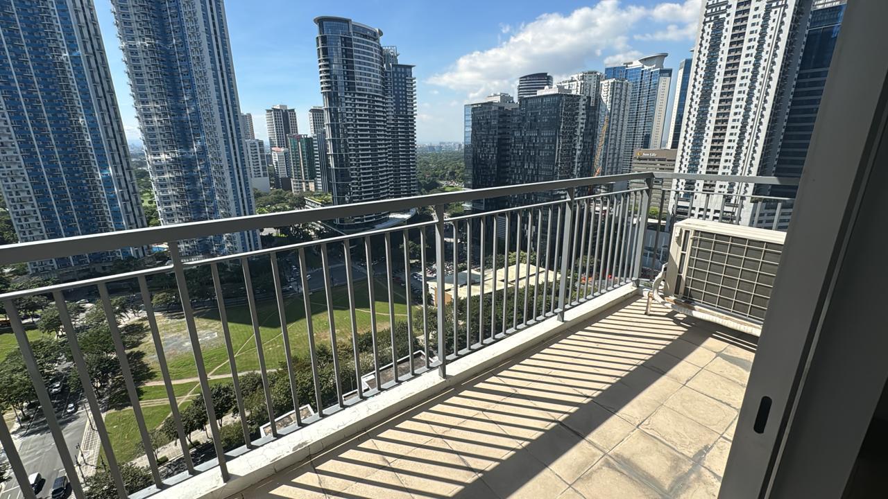 3BR unit for sale in Two Mariden BGC, Taguig City