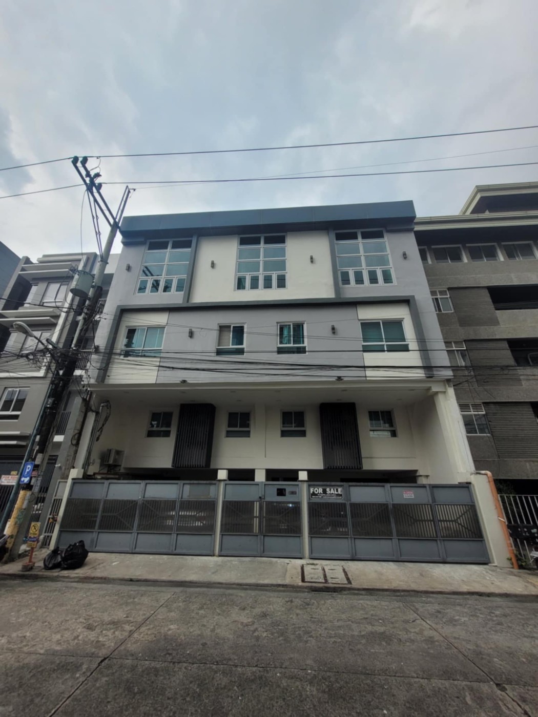 Residential Building for sale in Penafrancia St., Makati